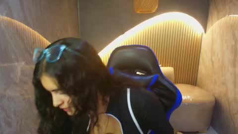 Dany online show from October 24, 2025, 1:07 pm