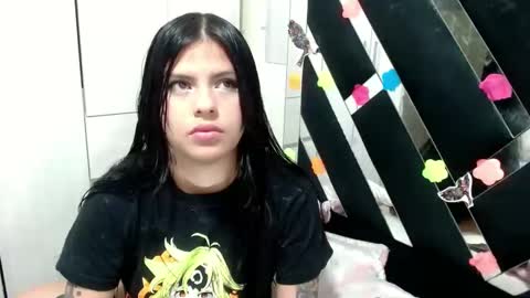 daphne877046 online show from October 20, 2025, 9:48 pm