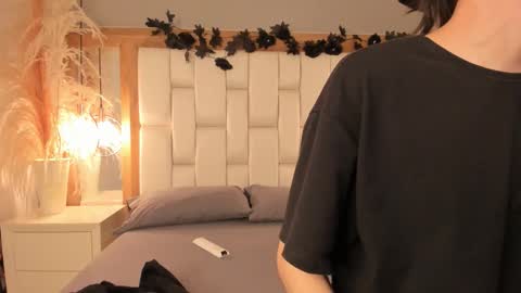 Snapshot of daphne_and_roger chatting on November 20, 2025, 11:21 am daphne_and_roger online show from November 20, 2025, 11:21 am