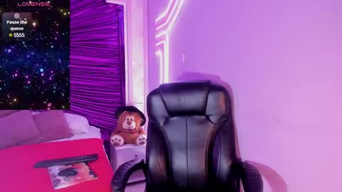 Daphne online show from February 11, 2025, 11:43 am