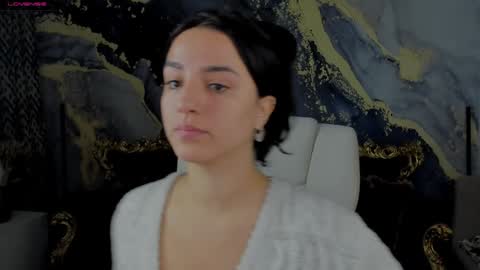 Snapshot of daphne_moss chatting on December 14, 2024, 2:10 pm Agatha online show from December 14, 2024, 2:10 pm