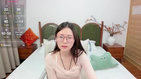 Snapshot of daphnedawn chatting on November 15, 2025, 12:30 am Dawn online show from November 15, 2025, 12:30 am