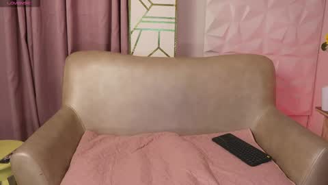 Snapshot of daphneglas chatting on January 26, 2025, 12:58 am Daphne online show from January 26, 2025, 12:58 am