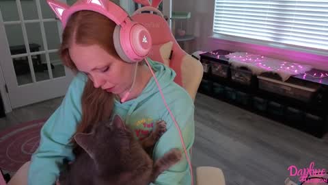 Snapshot of daphnemadison chatting on September 28, 2025, 9:53 pm Daphne Madison online show from September 28, 2025, 9:53 pm