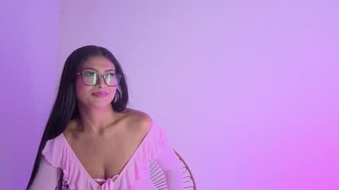 Daphne online show from November 23, 2025, 1:16 am