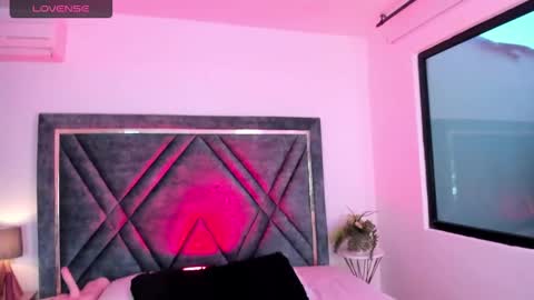 Snapshot of dapnne_ chatting on February 11, 2025, 11:32 am Daphne online show from February 11, 2025, 11:32 am