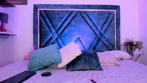 Snapshot of dapnne_ chatting on February 22, 2025, 12:29 pm Daphne online show from February 22, 2025, 12:29 pm