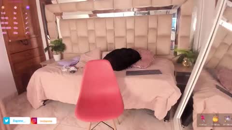 Snapshot of dapnne_ chatting on October 27, 2025, 11:58 am Daphne online show from October 27, 2025, 11:58 am