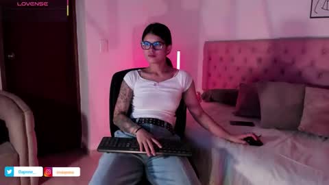 Snapshot of dapnne_ chatting on November 30, 2025, 11:58 am Daphne online show from November 30, 2025, 11:58 am