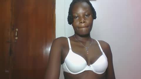 Snapshot of darberry21 chatting on October 26, 2025, 5:41 pm ESTHER online show from October 26, 2025, 5:41 pm