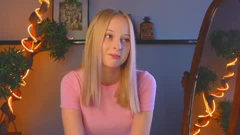 Kami online show from October 20, 2025, 3:40 am