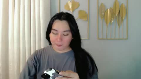 Snapshot of darcy_world chatting on January 6, 2025, 6:36 am DARCY online show from January 6, 2025, 6:36 am