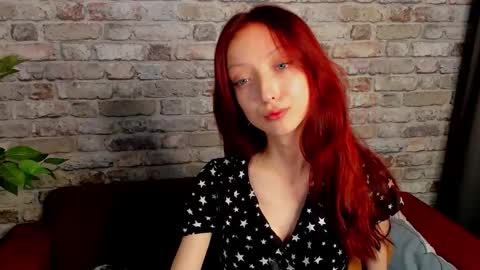 Snapshot of daria_j chatting on September 15, 2025, 4:01 am Daria J online show from September 15, 2025, 4:01 am