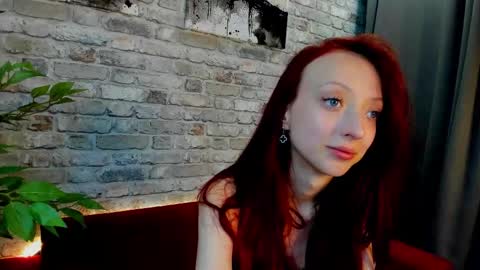 Snapshot of daria_j chatting on September 27, 2025, 4:06 am Daria J online show from September 27, 2025, 4:06 am