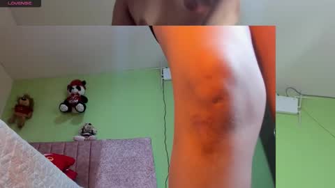 dariana_hot online show from November 24, 2025, 1:00 pm