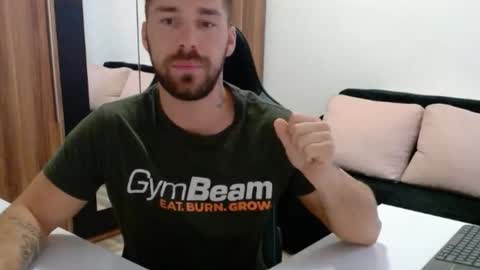 darius_94 online show from September 22, 2025, 4:36 am