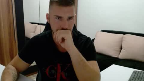 darius_94 online show from October 1, 2025, 4:29 am