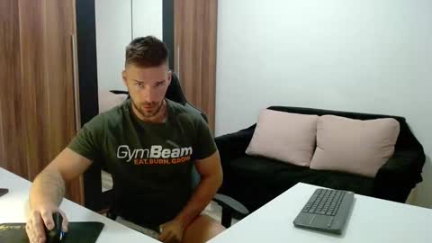 darius_94 online show from October 3, 2025, 4:20 am