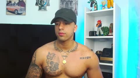 Snapshot of darius_phoenix chatting on January 6, 2025, 7:20 am Darius Phoenix online show from January 6, 2025, 7:20 am