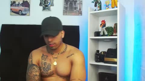 Snapshot of darius_phoenix chatting on January 12, 2025, 5:45 am Darius Phoenix online show from January 12, 2025, 5:45 am