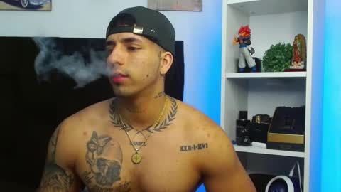 Snapshot of darius_phoenix chatting on January 24, 2025, 2:41 pm Darius Phoenix online show from January 24, 2025, 2:41 pm