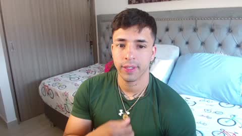 Snapshot of darius_phoenix chatting on February 2, 2025, 5:59 pm Darius Phoenix online show from February 2, 2025, 5:59 pm