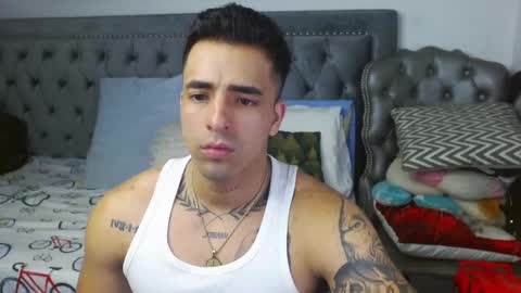 Snapshot of darius_phoenix chatting on February 26, 2025, 7:42 am Darius Phoenix online show from February 26, 2025, 7:42 am