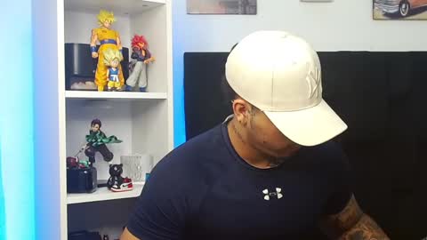 Snapshot of darius_phoenix chatting on March 5, 2025, 5:40 am Darius Phoenix online show from March 5, 2025, 5:40 am