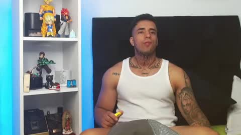 Snapshot of darius_phoenix chatting on March 7, 2025, 6:57 am Darius Phoenix online show from March 7, 2025, 6:57 am