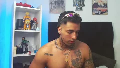 Snapshot of darius_phoenix chatting on March 8, 2025, 4:56 am Darius Phoenix online show from March 8, 2025, 4:56 am