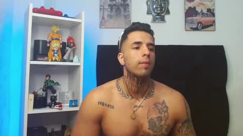 Snapshot of darius_phoenix chatting on March 8, 2025, 11:05 am Darius Phoenix online show from March 8, 2025, 11:05 am