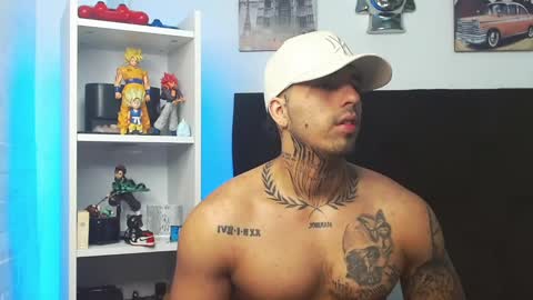 Snapshot of darius_phoenix chatting on March 11, 2025, 6:10 am Darius Phoenix online show from March 11, 2025, 6:10 am