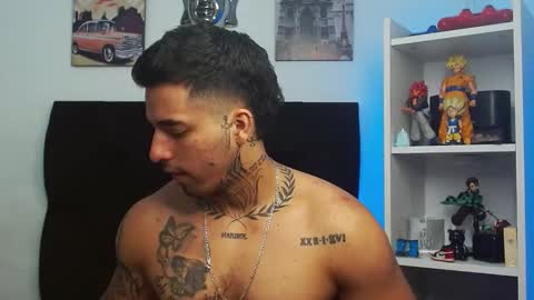 Snapshot of darius_phoenix chatting on March 12, 2025, 3:18 pm Darius Phoenix online show from March 12, 2025, 3:18 pm