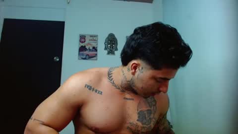 Snapshot of darius_phoenix chatting on September 9, 2025, 7:13 pm Darius Phoenix online show from September 9, 2025, 7:13 pm