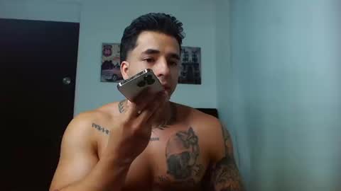 Snapshot of darius_phoenix chatting on September 11, 2025, 8:42 pm Darius Phoenix online show from September 11, 2025, 8:42 pm