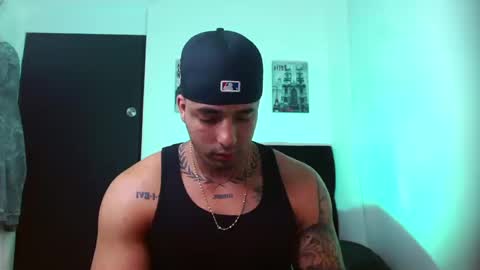 Snapshot of darius_phoenix chatting on September 13, 2025, 9:25 pm Darius Phoenix online show from September 13, 2025, 9:25 pm