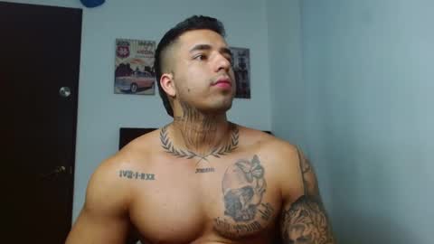 Snapshot of darius_phoenix chatting on October 2, 2025, 10:28 pm Darius Phoenix online show from October 2, 2025, 10:28 pm