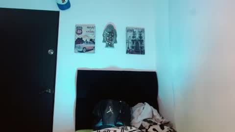 Snapshot of darius_phoenix chatting on October 7, 2025, 7:11 pm Darius Phoenix online show from October 7, 2025, 7:11 pm