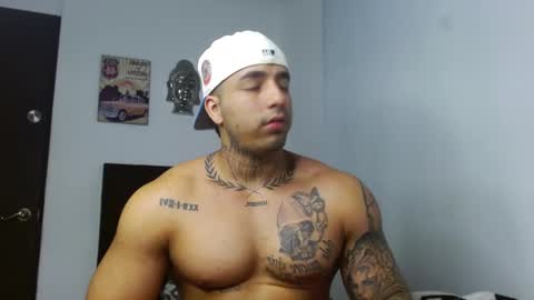 Snapshot of darius_phoenix chatting on October 13, 2025, 11:38 pm Darius Phoenix online show from October 13, 2025, 11:38 pm