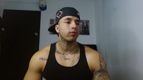 Snapshot of darius_phoenix chatting on October 14, 2025, 9:48 pm Darius Phoenix online show from October 14, 2025, 9:48 pm