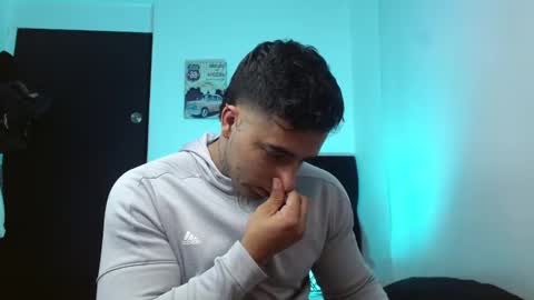 Snapshot of darius_phoenix chatting on October 25, 2025, 10:59 pm Darius Phoenix online show from October 25, 2025, 10:59 pm