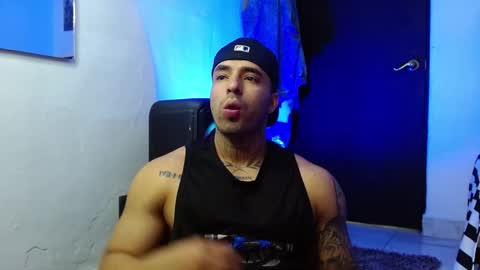 Snapshot of darius_phoenix chatting on November 4, 2025, 7:57 pm Darius Phoenix online show from November 4, 2025, 7:57 pm