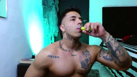 Snapshot of darius_phoenix chatting on November 6, 2025, 7:26 pm Darius Phoenix online show from November 6, 2025, 7:26 pm