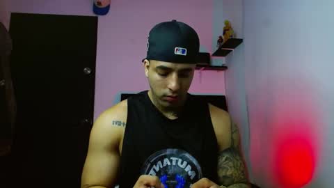 Snapshot of darius_phoenix chatting on November 25, 2025, 8:53 pm Darius Phoenix online show from November 25, 2025, 8:53 pm