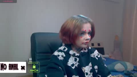 Anessa  online show from November 16, 2025, 10:15 pm