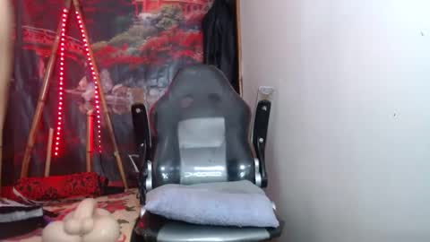 Snapshot of dark_doll5 chatting on January 25, 2025, 2:26 am dark_doll5 online show from January 25, 2025, 2:26 am