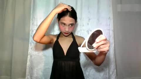 Snapshot of dark_hurohuro19 chatting on December 10, 2024, 9:33 pm LIANNA online show from December 10, 2024, 9:33 pm