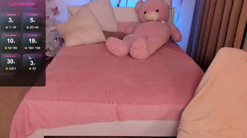 Lola online show from December 31, 2024, 6:59 am