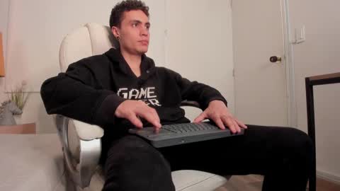 Snapshot of dark_sun333 chatting on September 11, 2025, 10:10 pm dark_sun333 online show from September 11, 2025, 10:10 pm