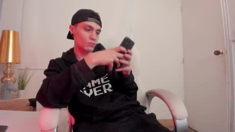 Snapshot of dark_sun333 chatting on November 1, 2025, 9:39 pm dark_sun333 online show from November 1, 2025, 9:39 pm